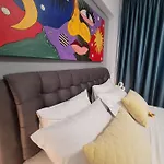 Crys Luxury By The Sea , First Line * Mamaia