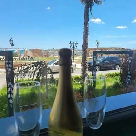 Appartamento Crys Luxury By The Sea , First Line Mamaia